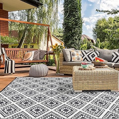 Alexanian outdoor rugs - weather-resistant and vibrant for patio and garden